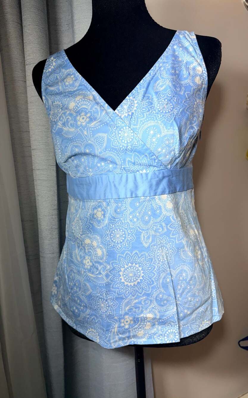 Ann Taylor LOFT  Blue Floral Paisley Print Empire Waist Sleeveless Top Size 2P
